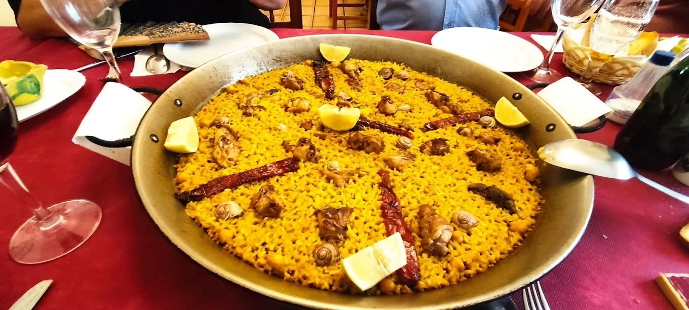 Paella La Canalosa — paella tradicional por encargo en el Mesón El Retiro